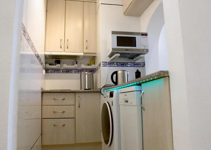 Marinasunbeach Estudio Paseo Juan Aparicio Апартаменты