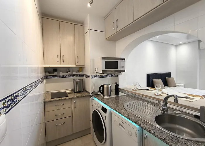 Marinasunbeach Estudio Paseo Juan Aparicio * Торевьиа